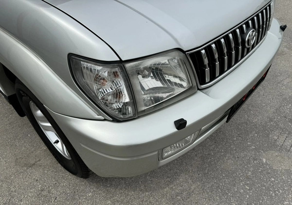 Toyota Land Cruiser cena 68500 przebieg: 205451, rok produkcji 2000 z Starachowice małe 781